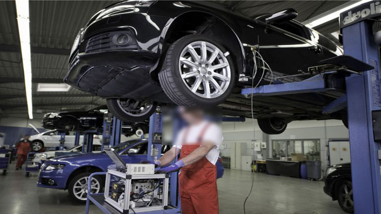 Ηράκλειο: Αυτοκίνητο έπεσε από ανυψωτικό μηχάνημα