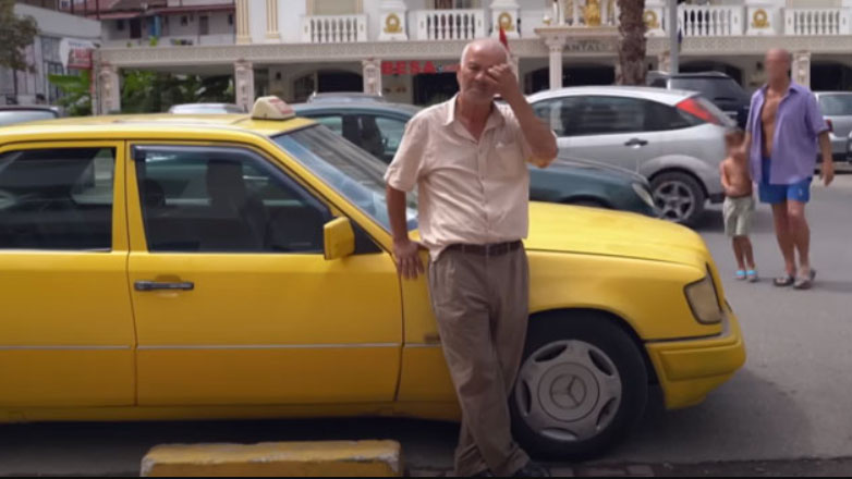 Ο Αλβανός οδηγός ταξί με την Mercedes των 1.5εκ. χιλιομέτρων – Τον έκαναν ντοκιμαντέρ οι Γερμανοί