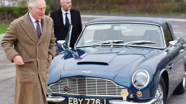 Βασιλιάς Κάρολος: Η απίστευτη Aston Martin του καίει αντί για βενζίνη, Κρασί και Τυρί! Βασιλιάς Κάρολος: Η απίστευτη Aston Martin του καίει αντί για βενζίνη, Κρασί και Τυρί!
