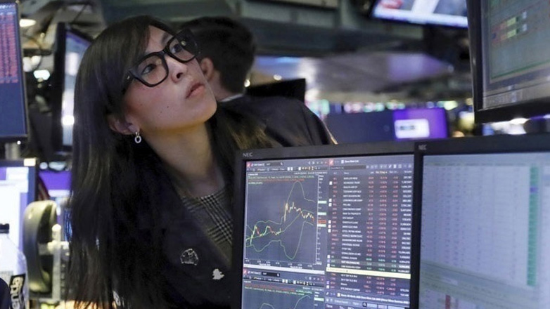 Κλείσιμο με μικρή πτώση στη Wall Street