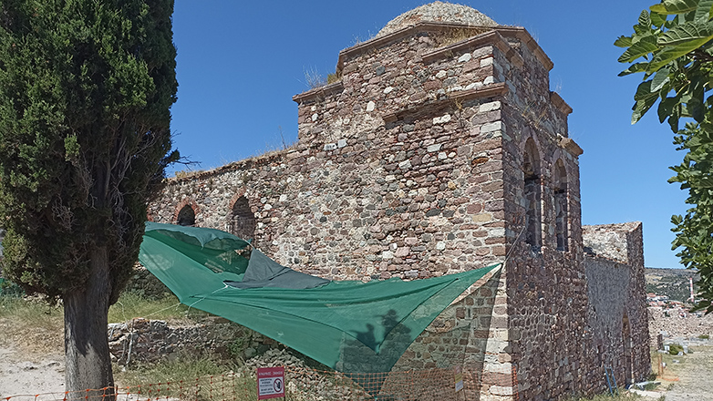 Μυτιλήνη: Αναστηλωτικές εργασίες στο ιεροδιδασκαλείο – Μεντρεσέ στο κάστρο