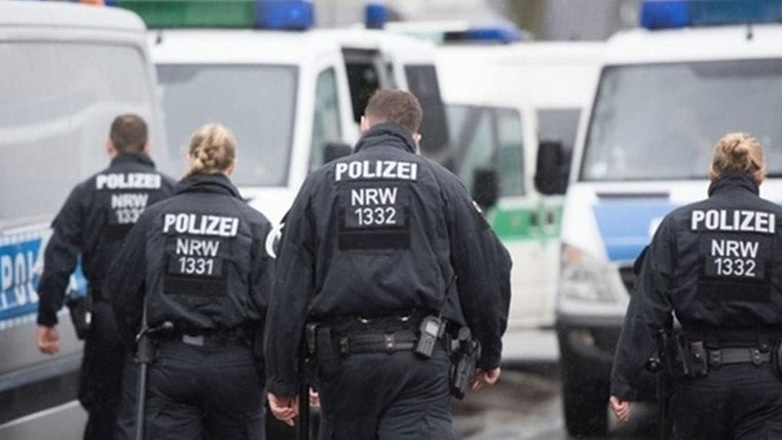 Εκκένωση συνοικίας του Ντίσελντορφ για εξουδετέρωση βόμβας από τον Δεύτερο Παγκόσμιο Πόλεμο