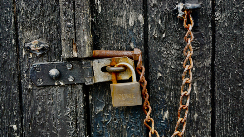 Φρίκη στη Γαλλία: Γερμανός βασάνιζε τη σύζυγό του για 12 χρόνια – Εντοπίστηκε γυμνή και υποσιτισμένη