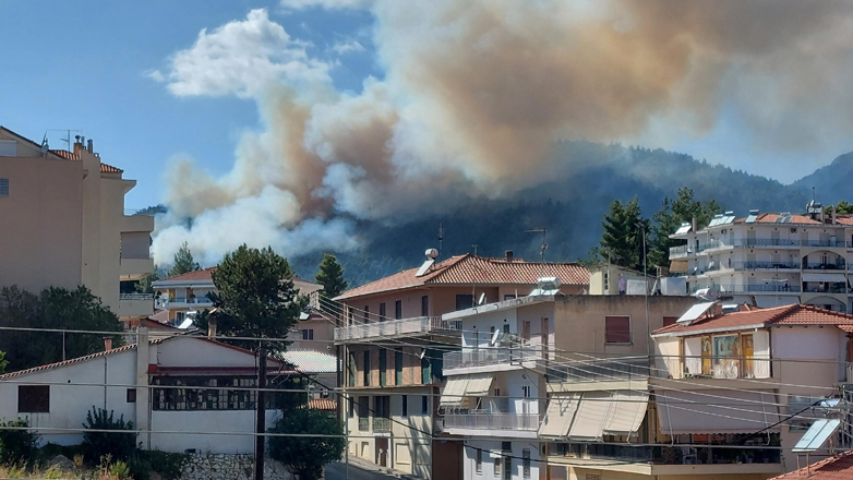 Πυρκαγιά στην Τρίπολη – Ενισχύθηκαν οι δυνάμεις της πυροσβεστικής