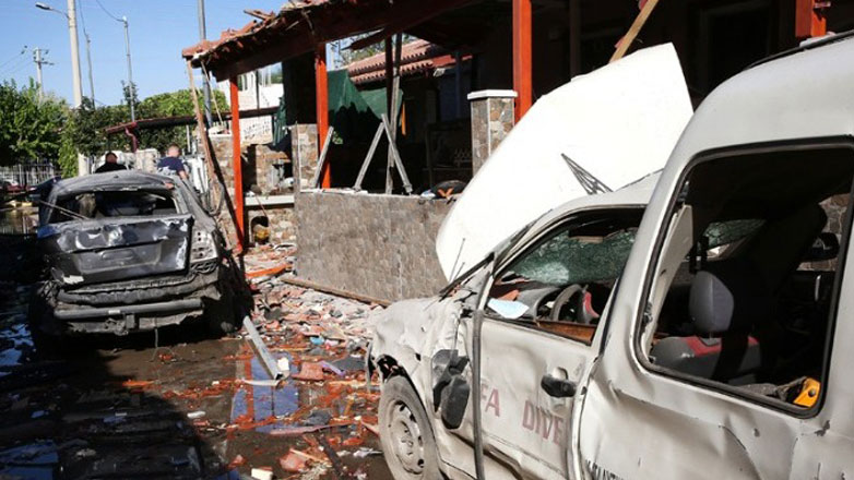 Ασπρόπυργος: Ζημιές σε 11 σπίτια, έναν επαγγελματικό χώρο και 10 αυτοκίνητα από την ισχυρή έκρηξη