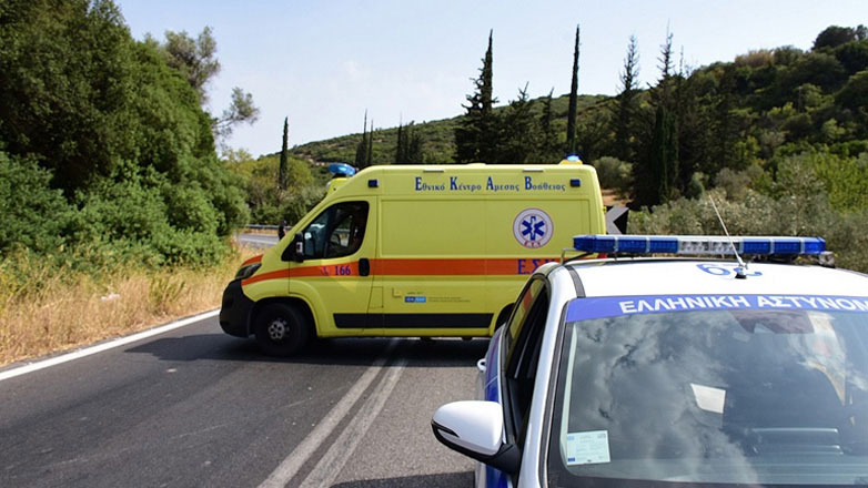 Σοβαρό τροχαίο στην Πρέβεζα – Χωρίς τις αισθήσεις του απεγκλωβίστηκε οδηγός ΙΧ