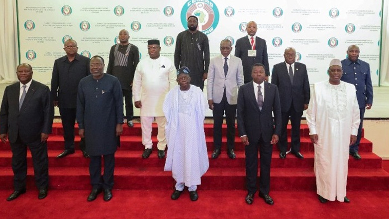 Ακτή Ελεφαντοστού: H ECOWAS άναψε το πράσινο φως για ανάληψη στρατιωτικής δράσης στον Νίγηρα