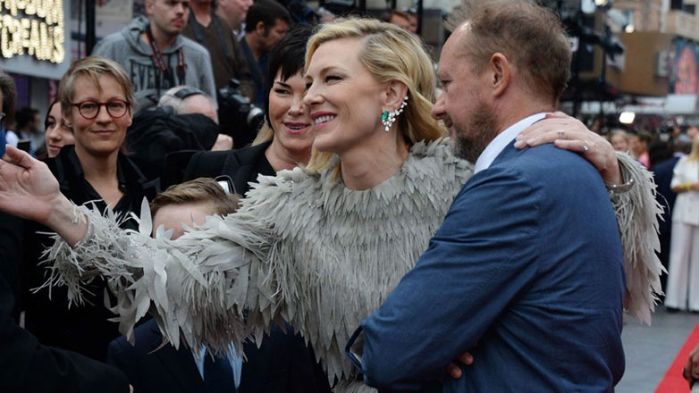 Στην Πάρο η Cate Blanchett με τον σύζυγό της!