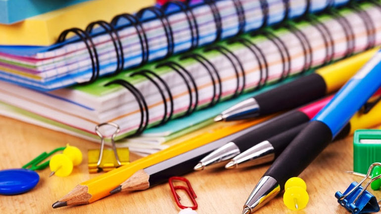 Σκρέκας: Πλαφόν στο περιθώριο κέρδους για σχολικά είδη