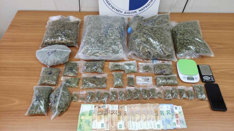 Συνελήφθη 33χρονος για διακίνηση ακατέργαστης κάνναβης στον προαύλιο χώρο της ΑΣΠΑΙΤΕ