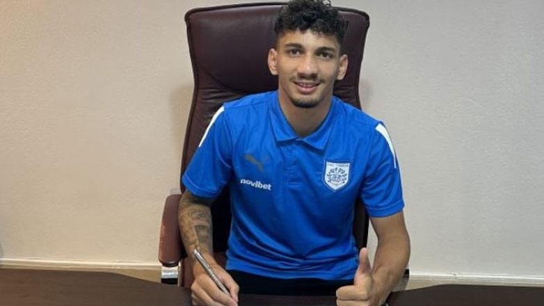 ΠΑΣ Γιάννινα: Επαγγελματίας ο Ναούμης