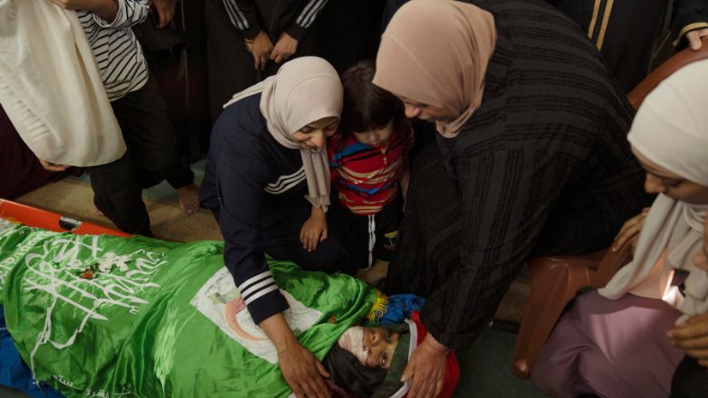 Ιράν: Τουλάχιστον 4 νεκροί σε επίθεση ενόπλων κατά του σιιτικού τεμένους Σαχ-Τσεράγκ