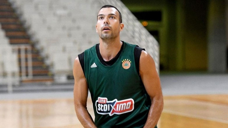 Σλούκας: «Σεβασμός, κίνητρο και σκληρή δουλειά… έτσι μεγάλωσα και έτσι πορεύομαι»