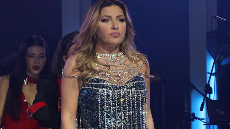 Έλενα Παπαρίζου: Θαυμαστής της ζήτησε να γίνει το…ζιγκολό της – Η αντίδραση της τραγουδίστριας