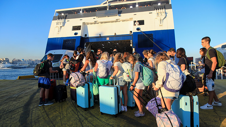 Κορυφώνεται η κίνηση στα λιμάνια της Αττικής ενόψει Δεκαπενταύγουστου