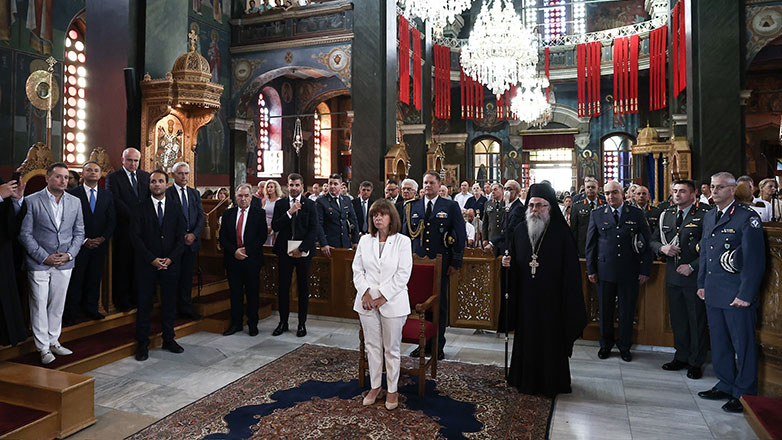 Σακελλαροπούλου: «Ο λαός μας πάντοτε αντλούσε παρηγοριά και δύναμη από την προστατευτική παρουσία της Παναγίας»