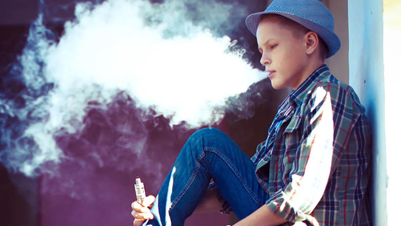 Έφηβοι και vaping: Έκανε λάθος η ΕΕ για τα ηλεκτρονικά τσιγάρα;