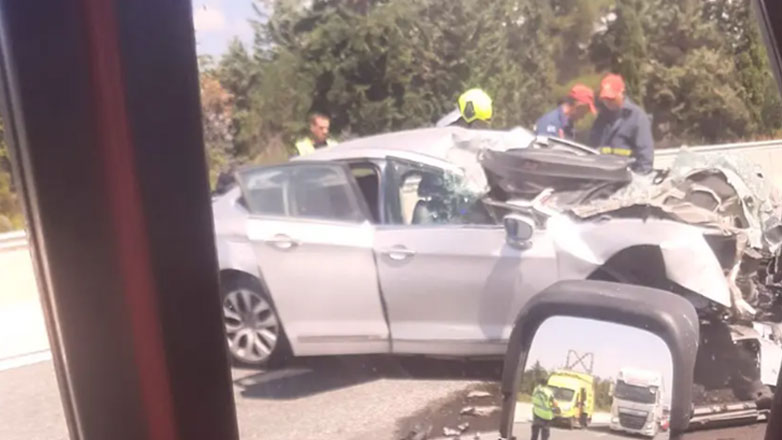 Οικογενειακή τραγωδία: Νεκροί οι γονείς, τραυματισμένα τα παιδιά σε τροχαίο