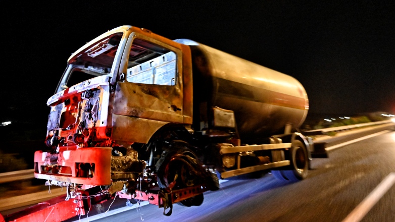 Η ανακοίνωση του Πυροσβεστικού Σώματος και της Ελληνικής Αστυνομίας για το βυτιοφόρο στην Αθηνών-Κορίνθου