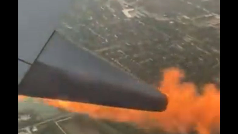 Τέξας: Αεροπλάνο έπιασε φωτιά αμέσως μετά την απογείωση και αναγκάστηκε να προσγειωθεί