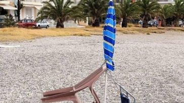 Ομπρέλα – ξαπλώστρα, το σετ… ρεζερβέ!