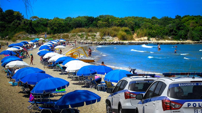 Δεκάδες συλλήψεις σε Μύκονο, Πάρο και Ρόδο για κατάληψη αιγιαλού Δεκάδες συλλήψεις σε Μύκονο, Πάρο και Ρόδο για κατάληψη αιγιαλού