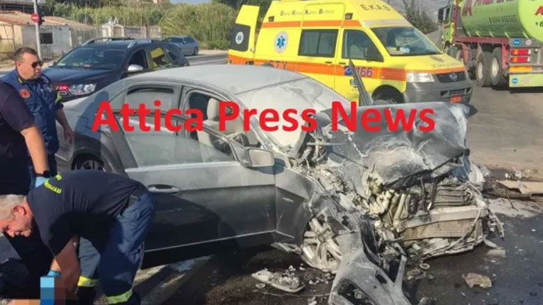 Σοβαρό τροχαίο στη Λ. Λαυρίου με 6 τραυματίες –  Όλοι μέλη της ίδιας οικογένειας