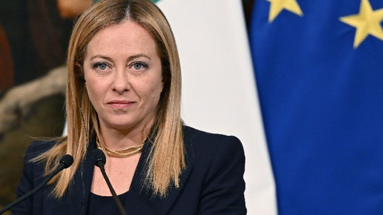 Τζόρτζια Μελόνι: «Πήγαινε και πλήρωσε τον λογαριασμό αυτών των ηλιθίων, σε παρακαλώ»