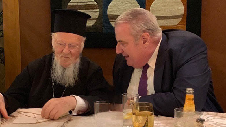 Δείπνο προς τιμήν του Οικουμενικού Πατριάρχη από τον Σάκη Κεχαγιόγλου
