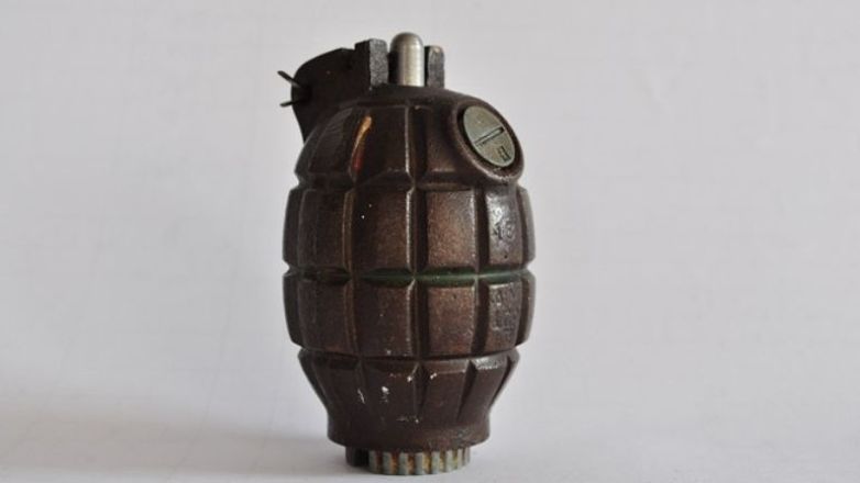 Χειροβομβίδα βρέθηκε στην θάλασσα κοντά στην ακτή στις Κεχριές Κορινθίας