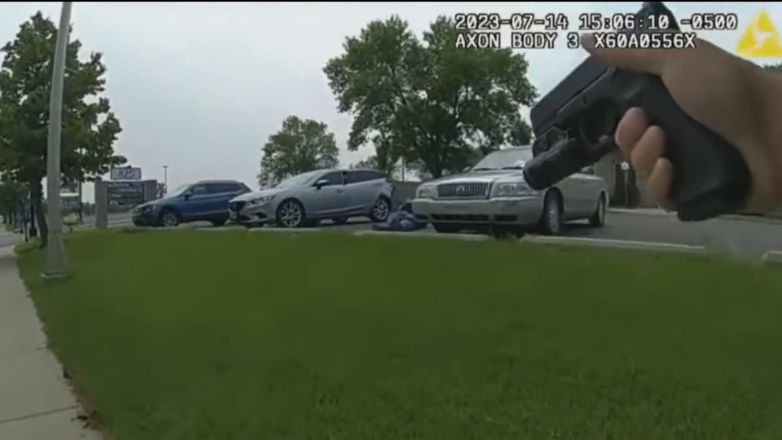 ΗΠΑ: «Mάχη» αστυνομικών με άνδρα που τους έστησε φονική ενέδρα