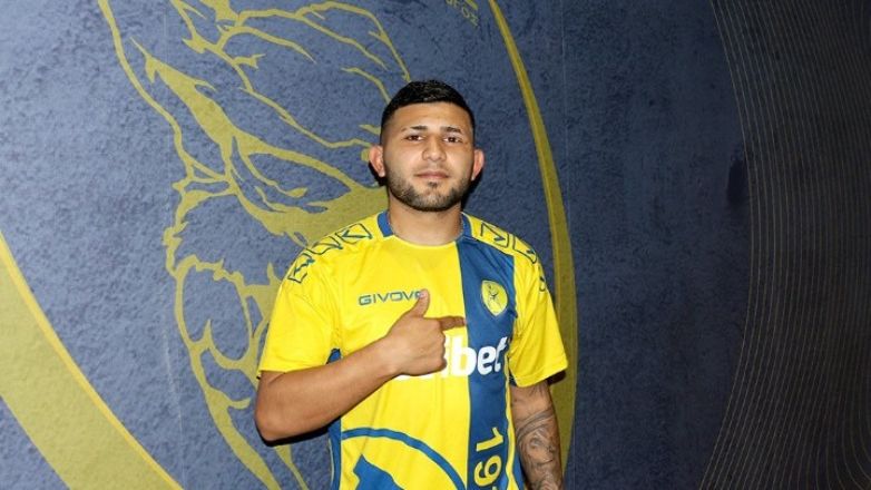 Ο Παναιτωλικός ανακοίνωσε τον Πέρες