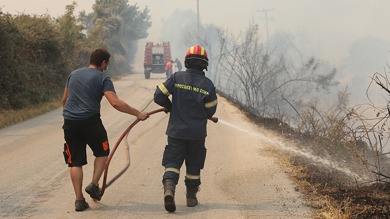 Νέα έξαρση της φωτιάς στην Αλεξανδρούπολη