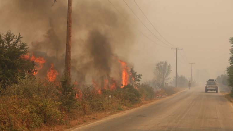 Φωτιά στην Αλεξανδρούπολη: Εκκενώνεται η Λεπτοκαρυά