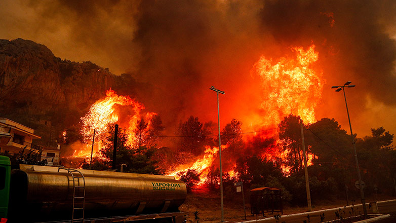 Νύχτα αγωνίας στην Πάρνηθα