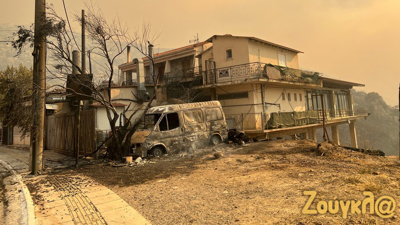 Φυλή: Οργή των κατοίκων για την κακή διαχείριση στην αντιμετώπιση της πυρκαγιάς