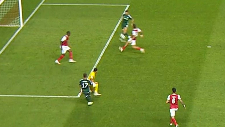 Έχασε το… άχαστο ο Σπόραρ – Σπατάλησε χρυσή ευκαιρία για να ισοφαρίσει!