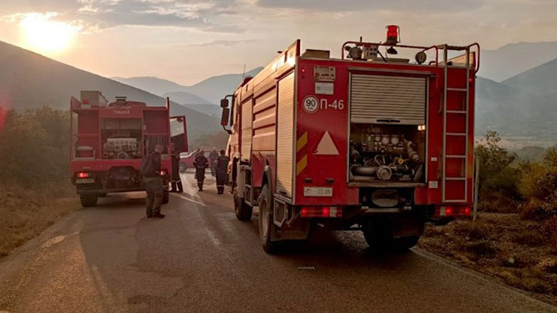 Νέο πύρινο μέτωπο στη Βοιωτία – Μάχη για να σωθεί το δάσος του Ελικώνα