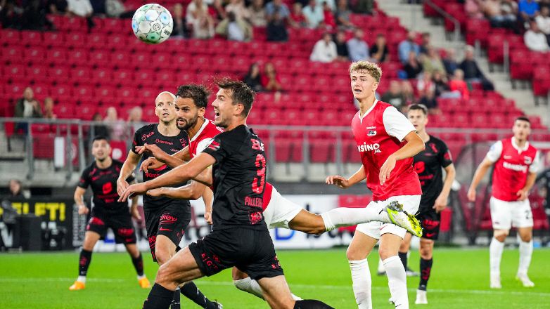 Europa Conference League: Ο Χατζηδιάκος κράτησε «ζωντανή» την Άλκμααρ