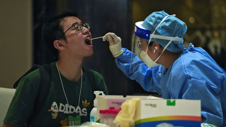 Κίνα: Αύξηση κατά σχεδόν δύο εκατομμύρια εμφάνισε η θνησιμότητα στη χώρα μετά την αιφνιδιαστική άρση των μέτρων για τον κορονοϊό