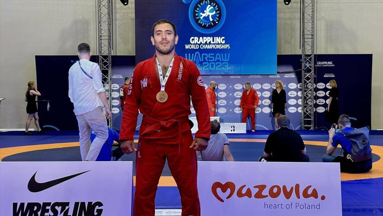 Πάλη: «Χάλκινος» στο Παγκόσμιο Πρωτάθλημα υποταγής ο Πολύδωρος