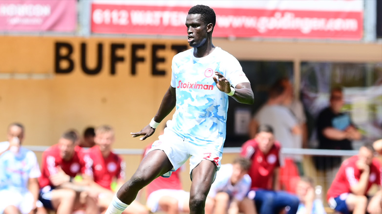 Ολυμπιακός: Δανεικός με οψιόν αγοράς στην Μπασακσεχίρ ο Μπα