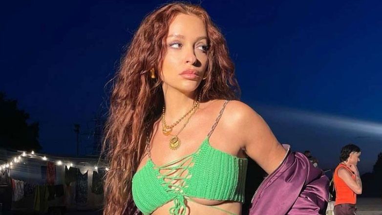 Ελένη Φουρέιρα: Aγκαλιά με τον 8 μηνών γιο της με φόντο το ηλιοβασίλεμα της Κρήτης