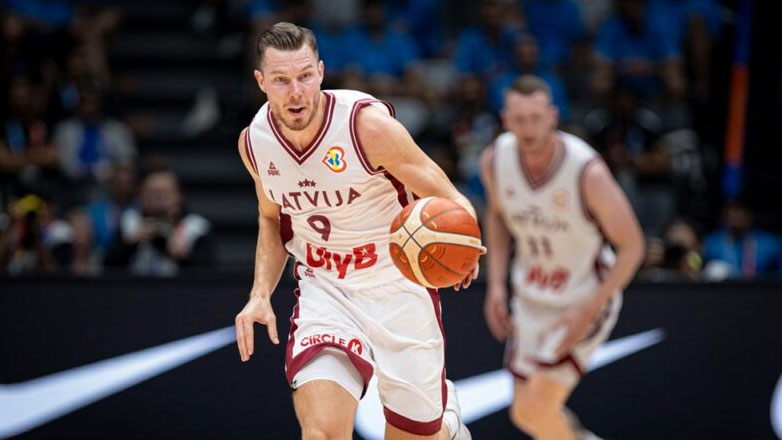 Τέλος το Μουντομπάσκετ για τον Ντάιρις Μπέρτανς Τέλος το Μουντομπάσκετ για τον Ντάιρις Μπέρτανς