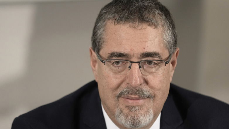 Γουατεμάλα: Η εφορευτική επιτροπή επικύρωσε και τυπικά τη νίκη του Μπερνάρντο Αρέβαλο στις προεδρικές εκλογές