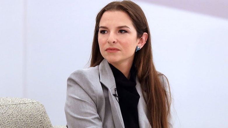 Εριέττα Κούρκουλου: «Κλείστηκα μέσα στον οικογενειακό μας τάφο κι άρχισα να ζητάω βοήθεια από τον πατέρα μου»