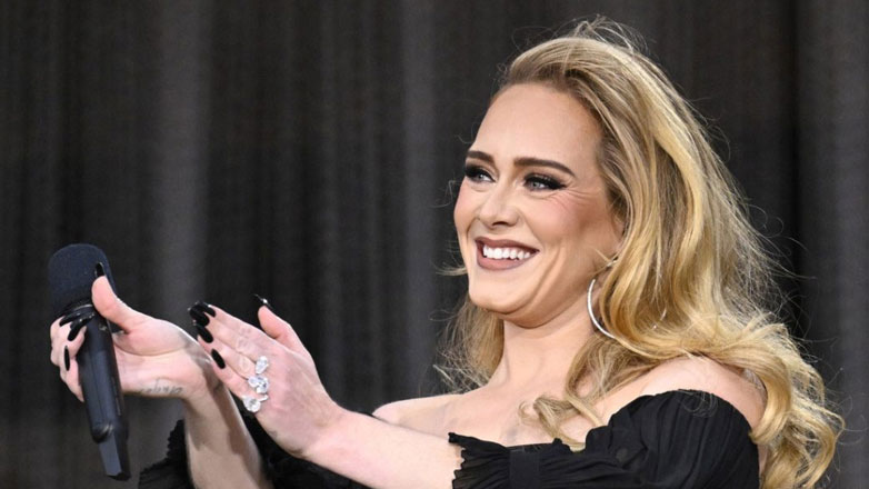 Adele: Κατέρρευσε στα παρασκήνια της συναυλίας της στο Las Vegas