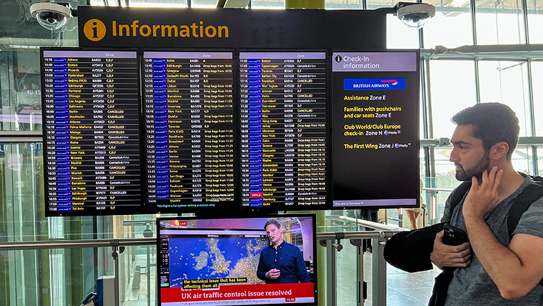 Από λάθος γαλλικής εταιρείας το «κρασάρισμα» του βρετανικού δικτύου εναέριας κυκλοφορίας