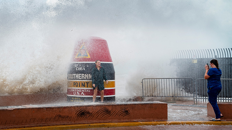 ΗΠΑ: Ο τυφώνας «Ιντάλια» αναβαθμίστηκε σε κατηγορίας 3