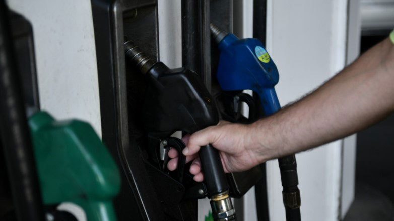 Πρόστιμα σε επιχειρήσεις καυσίμων και ειδών αυτοκινήτου για αθέμιτη κερδοφορία